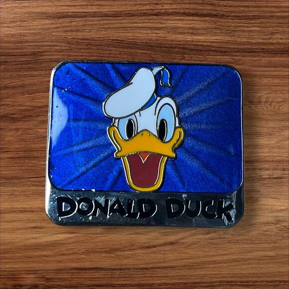 Vintage Donald Duck Lot – 3 Magnets & 1 Disney Pin 2000 Millennium Disneyana - Picture 5 of 13